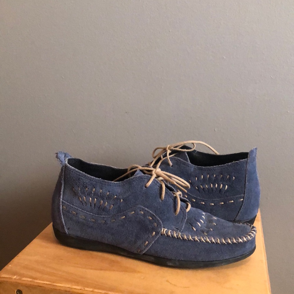 Minnetonka blue leather booties